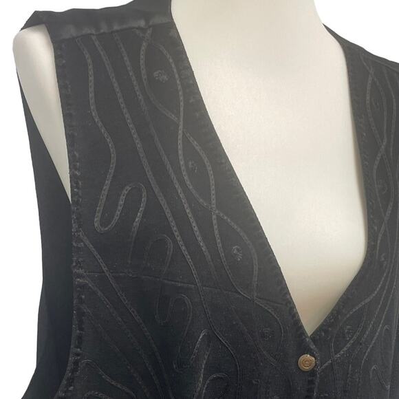 August Max Woman 2X Sleeveless Genuine Leather Lined Button Up Vest - Picture 2 of 5